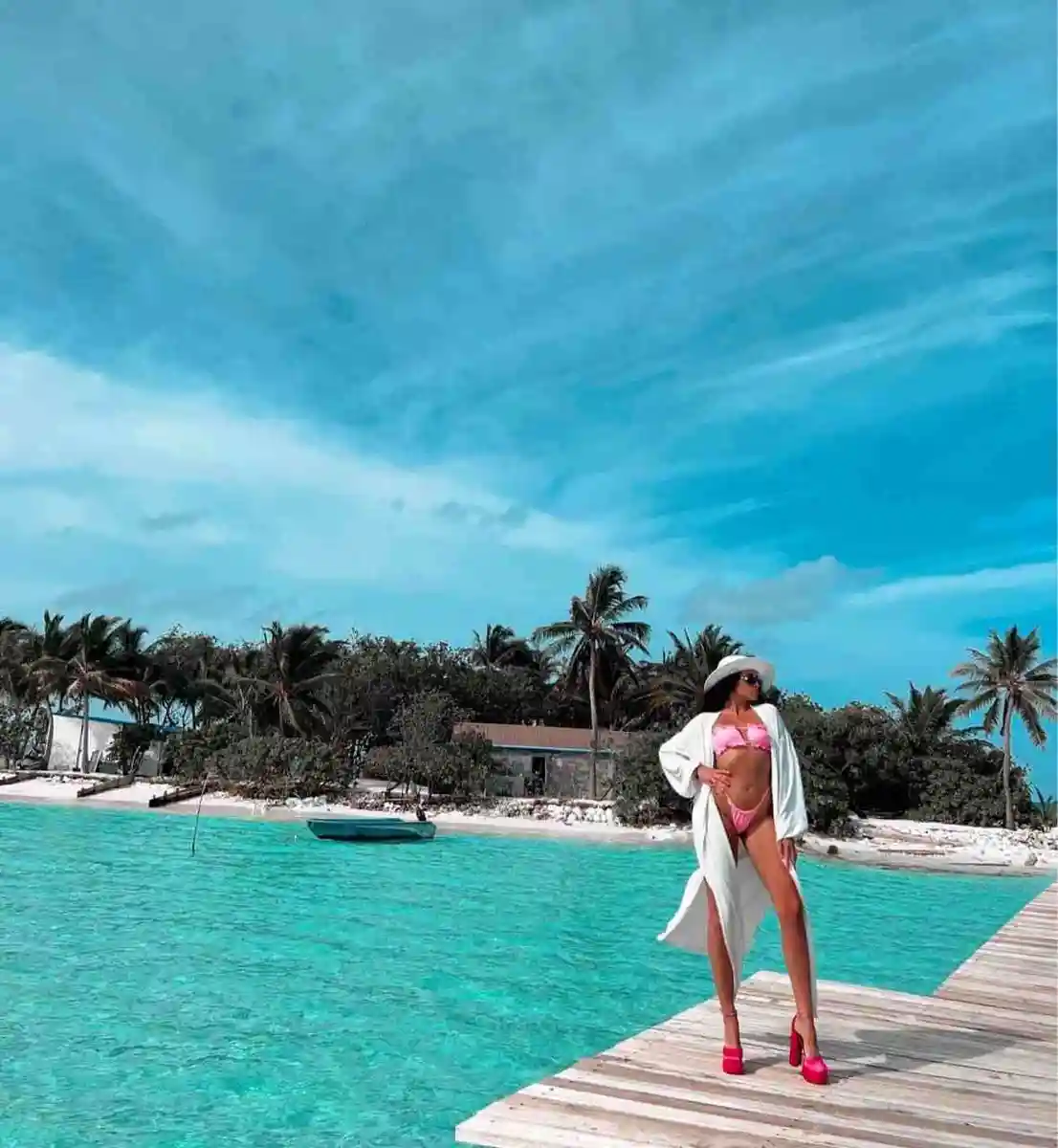 Adel Escort in Berlin