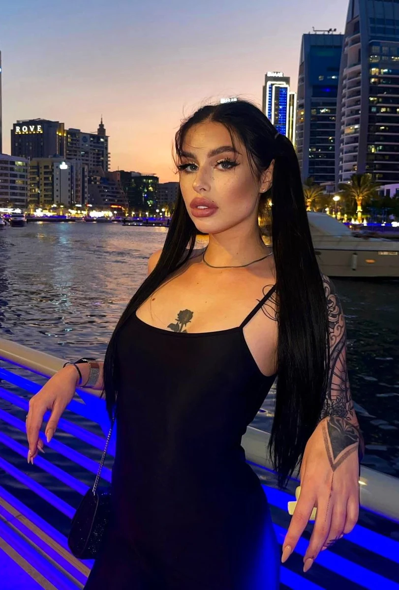 Aleks escort in Munich