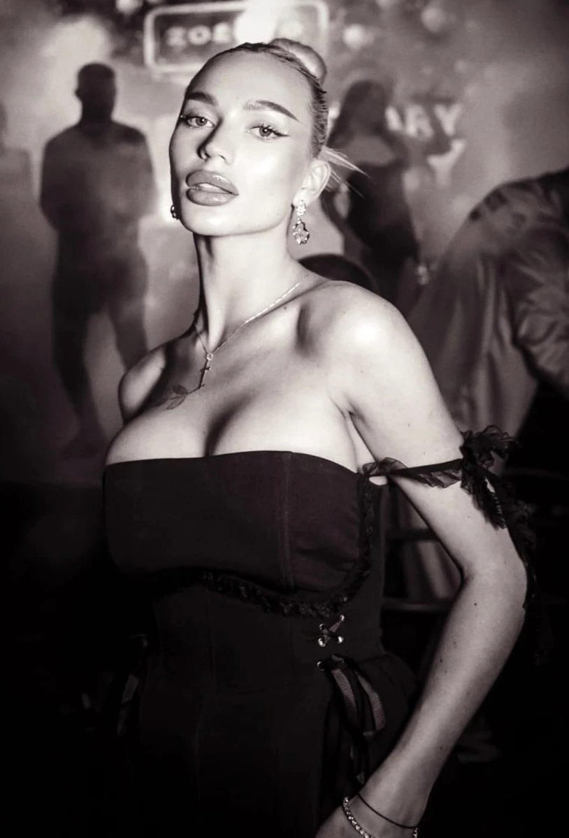 Alice escort in Munich