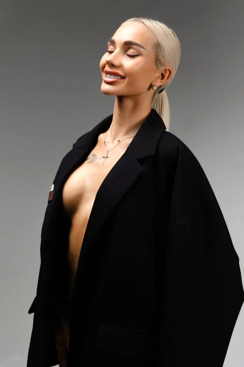 Alice escort in Munich