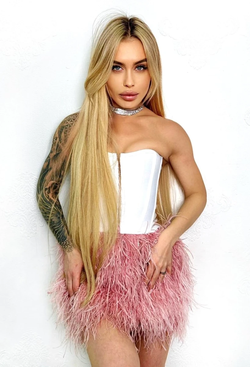 Alisa escort in Munich