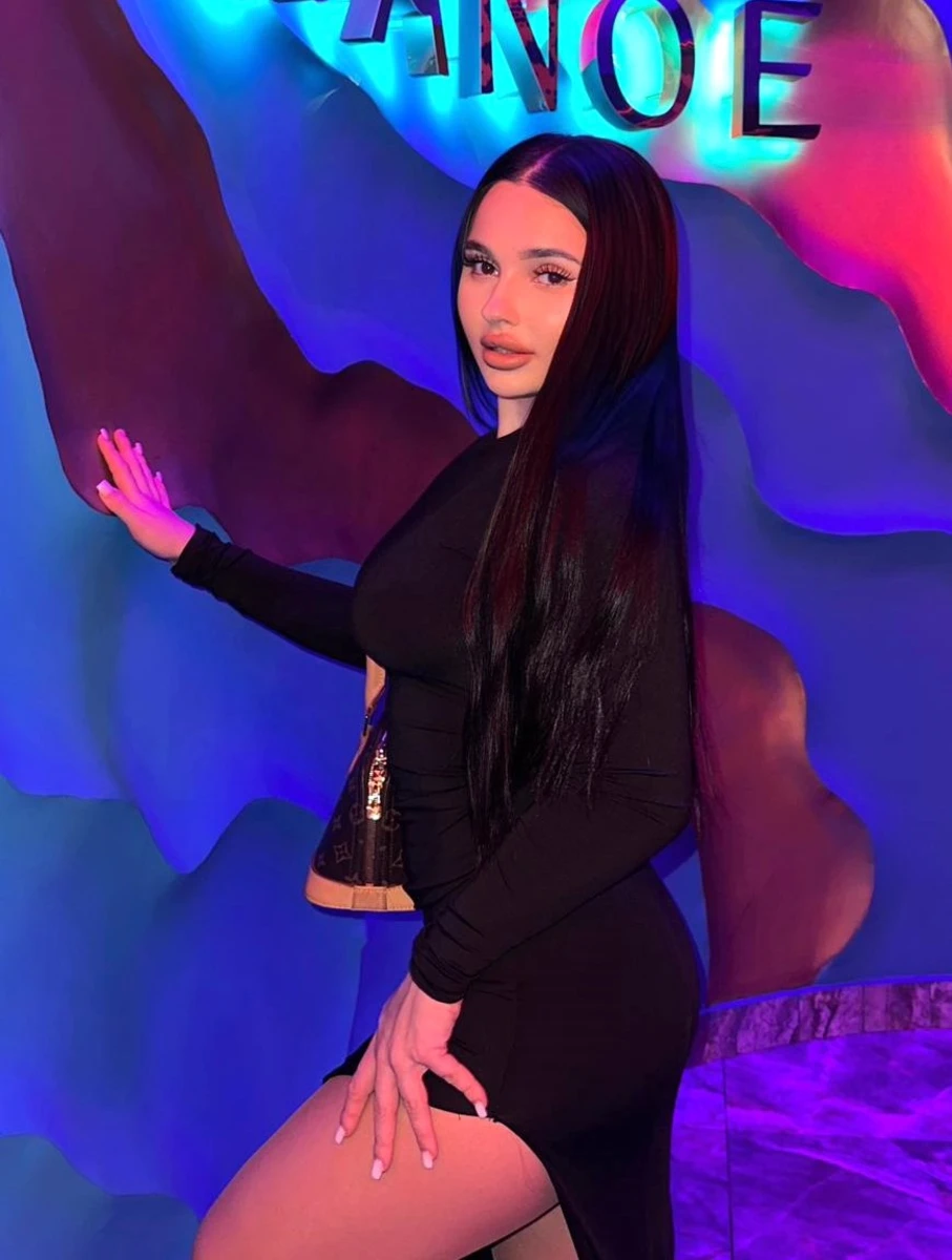 Anya escort in Munich