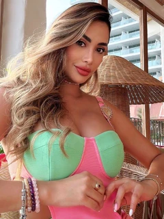 Ariana Escort in München