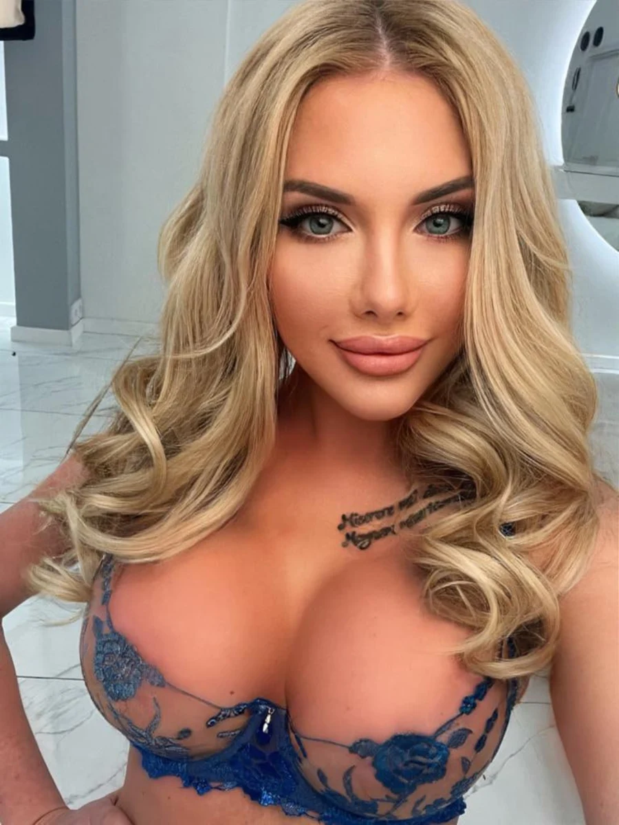 Avalina escort in Munich