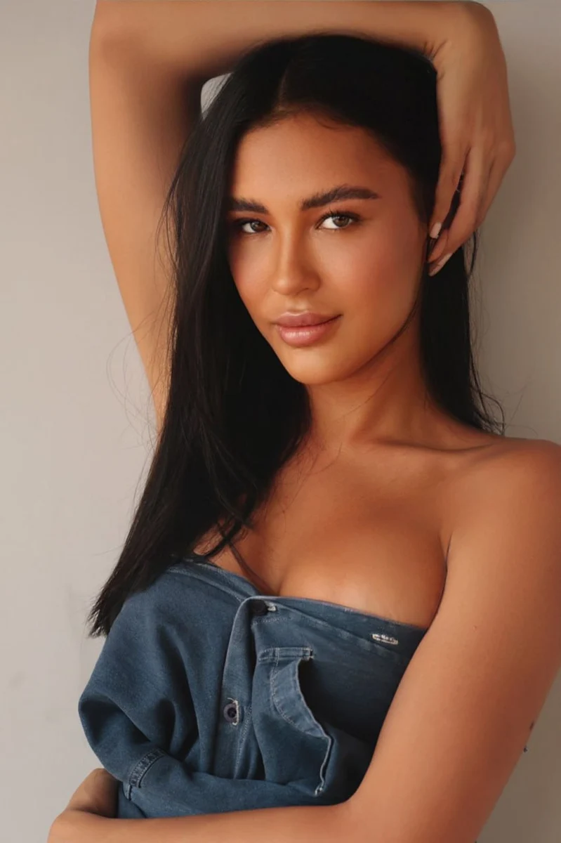 Cecilia escort in Munich