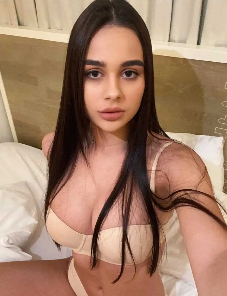 Christina escort in Munich
