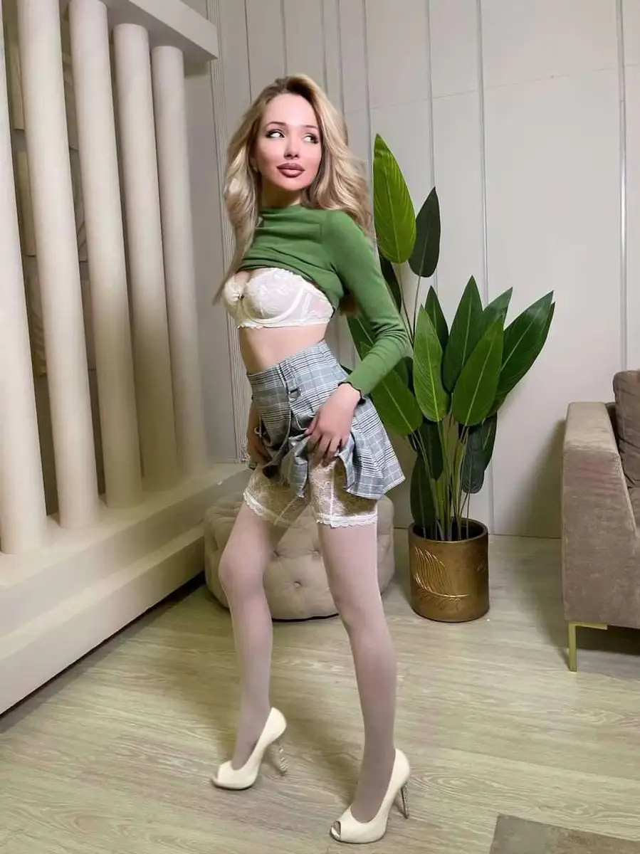 Clara escort in Munich