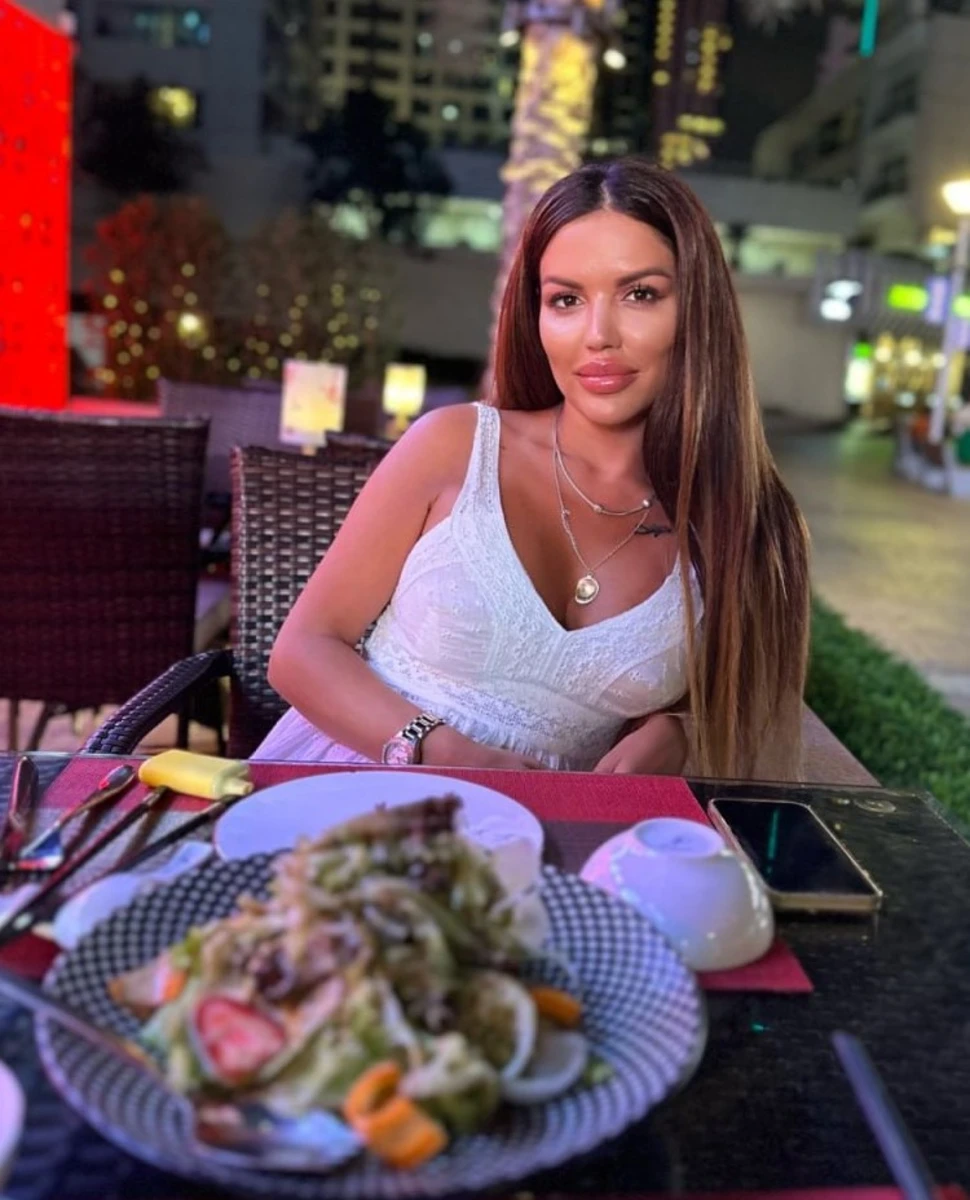 Elina Escort in Berlin