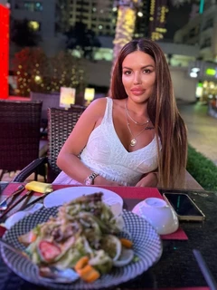 Elina Escort in Berlin