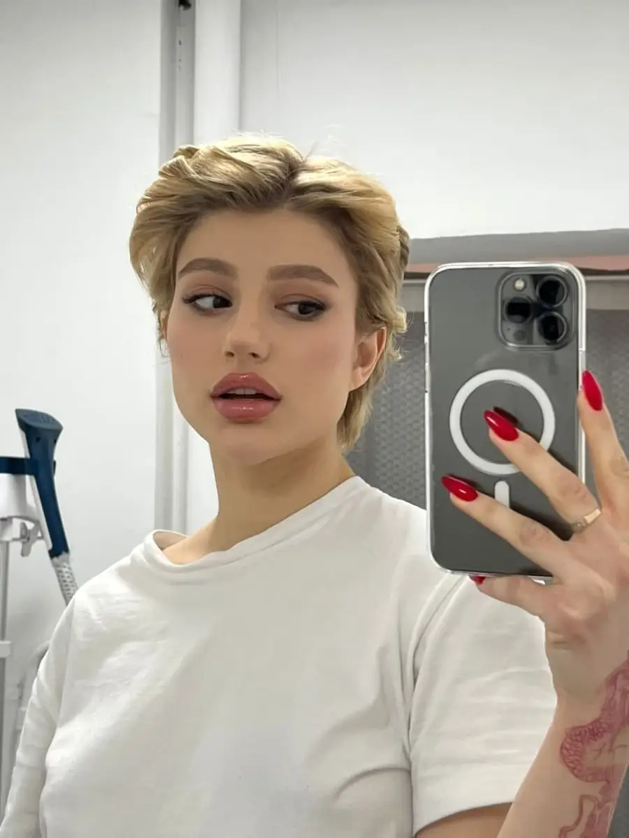 Eseniya Escort in Berlin