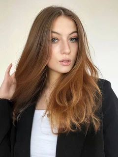 Evelyn escort in Munich