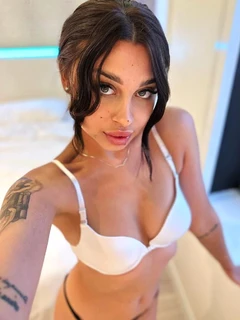 Hayden Escort in Berlin