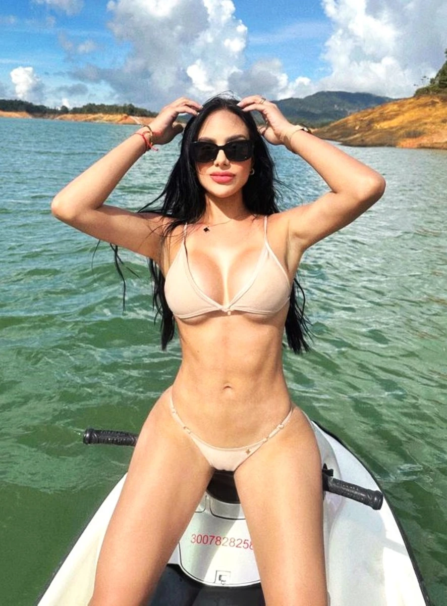 Jade escort in Munich