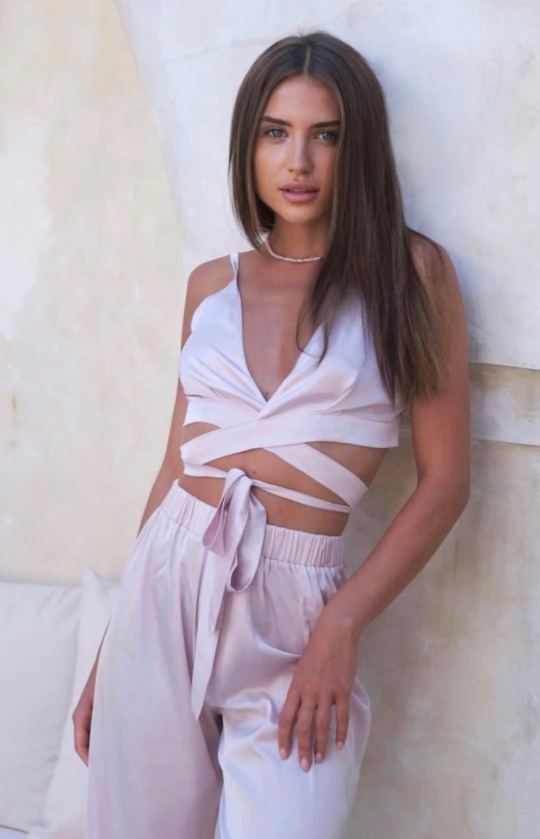 Karina escort in Munich