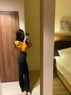 Madina escort in Munich