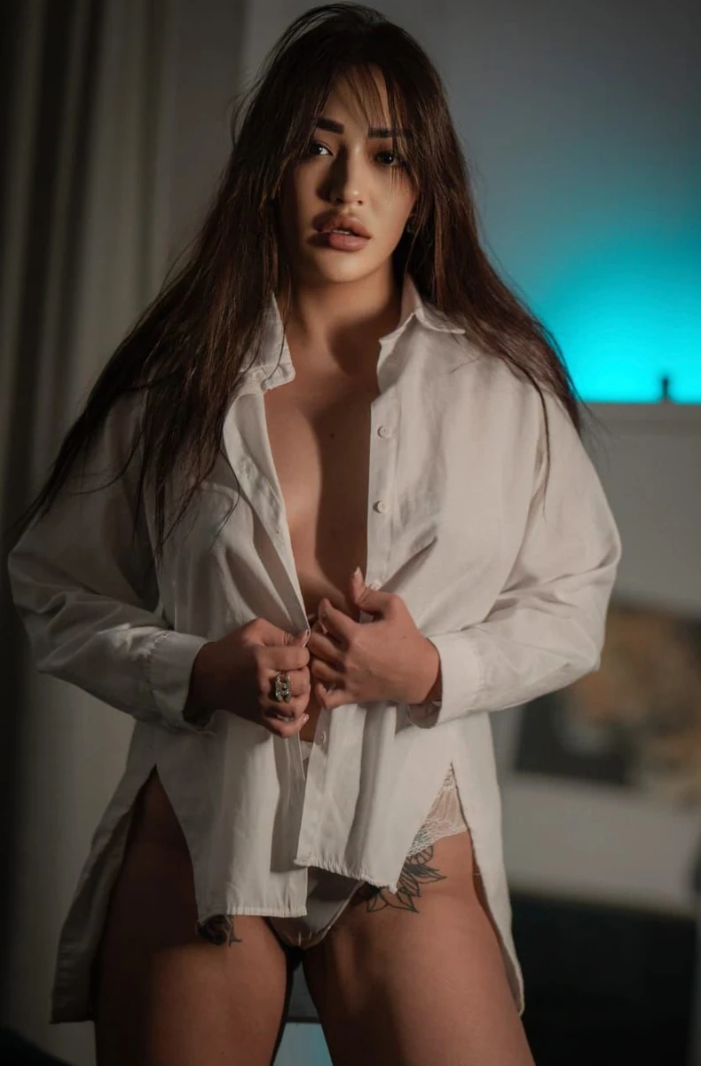 Nely escort in Munich
