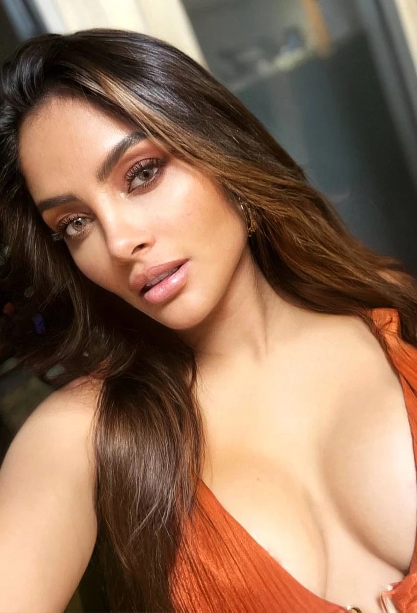 Noha escort in Munich