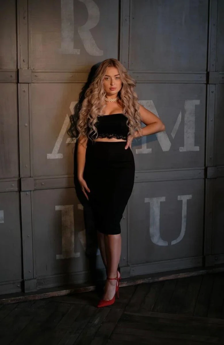 Sveta escort in Munich