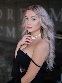 Sveta escort in Munich