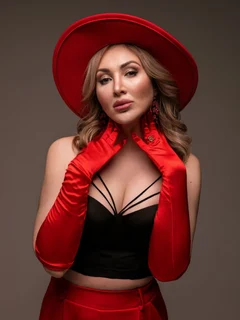Svetlana escort in Munich
