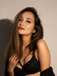 Zarina escort in Munich