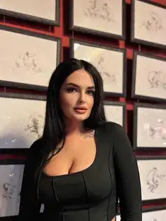 Zarina escort in Munich